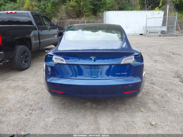 5YJ3E1EB9JF114967 Tesla 2018