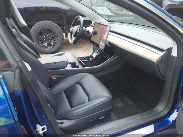 2018 TESLA MODEL 3 5YJ3E1EB9JF114967 Photo 4