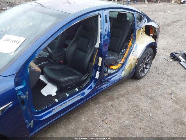 2018 TESLA MODEL 3 5YJ3E1EB9JF114967 Photo 5