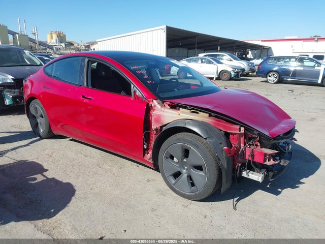 2021 TESLA MODEL 3 5YJ3E1EB8MF998985 Photo 0