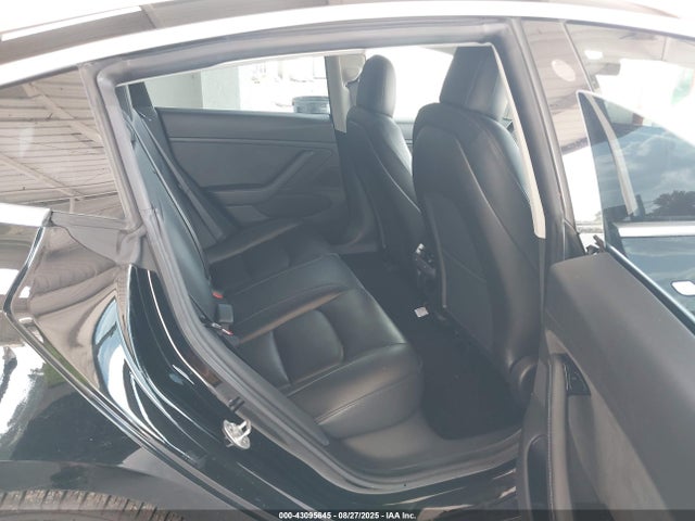 2019 TESLA MODEL 3 5YJ3E1EA7KF484565 Photo 7