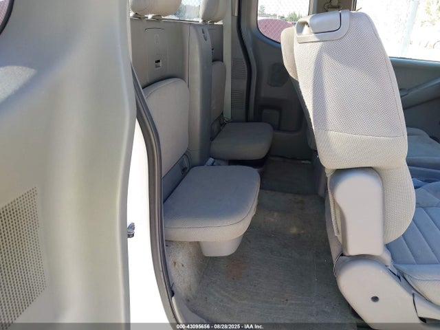 Nissan Frontier 2014 1N6BD0CT8EN769002 Image 8