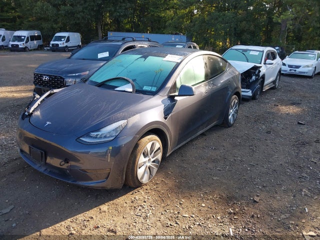 7SAYGDEE6PA098084 Tesla Model Y