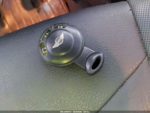 2007 MINI COOPER WMWMF33567TU61198 Photo 10