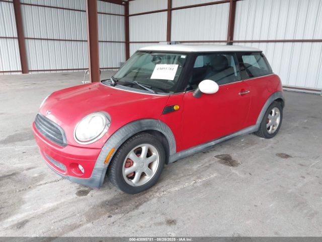 2007 MINI COOPER WMWMF33567TU61198 Photo 1
