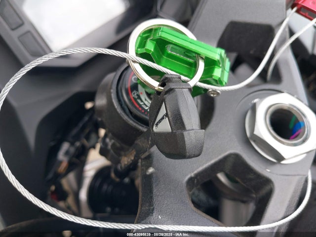 ML5EXGG12RDA21735 Kawasaki 2024