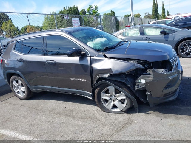 3C4NJCBB3NT155963 Jeep Compass