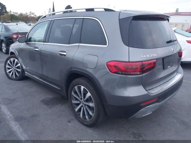 2021 MERCEDES-BENZ GLB 250 W1N4M4HB0MW121710 Photo 2