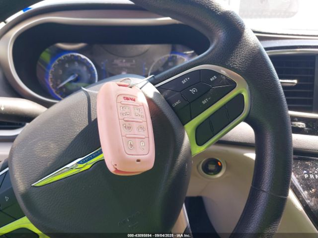 2020 CHRYSLER VOYAGER 2C4RC1DG7LR144635 Photo 10