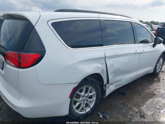 2020 CHRYSLER VOYAGER 2C4RC1DG7LR144635 Photo 3