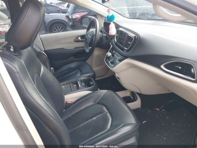 2020 CHRYSLER VOYAGER 2C4RC1DG7LR144635 Photo 4