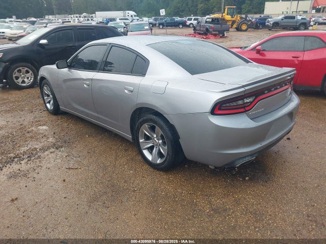 2C3CDXBG5FH900244 Dodge 2015