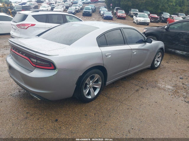 2C3CDXBG5FH900244 Dodge 2015