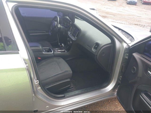 2C3CDXBG5FH900244 Dodge 2015