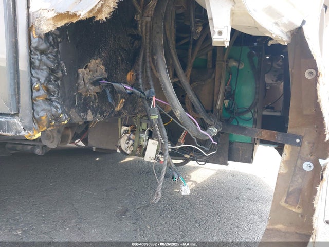 Freightliner cummins b6.7 2023 4UZACHFCXPCUD9444 Image 31