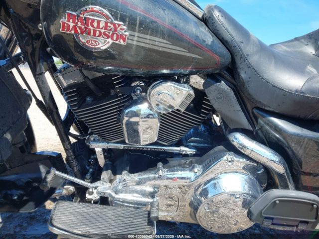 2007 HARLEY-DAVIDSON FLHTCUI 1HD1FC4177Y674499 Photo 8