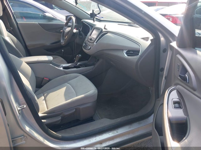 Chevrolet lfv - direct injection, variable valve timing, gen 1 2018 1G1ZD5ST4JF181630 Image 5