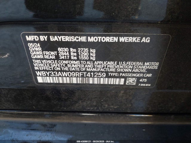 BMW 2024 2024 WBY33AW09RFT41259 Image 9