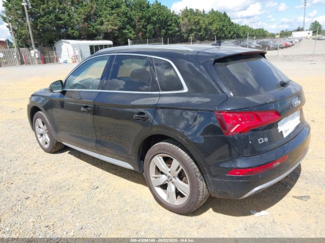 2019 AUDI Q5 WA1BNAFY8K2079058 Photo 2