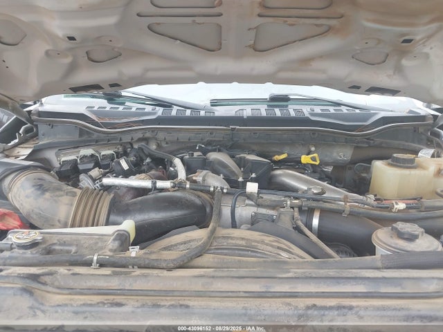 Ford F-350 Chassis Xl 2019 1FD8W3HT9KEE99304 Image 9