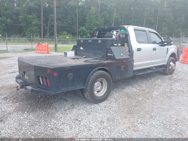Ford F-350 Chassis Xl 2019 1FD8W3HT9KEE99304 Image 4