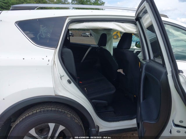 JTMBFREV8HJ172671 Toyota 2ar-fe
