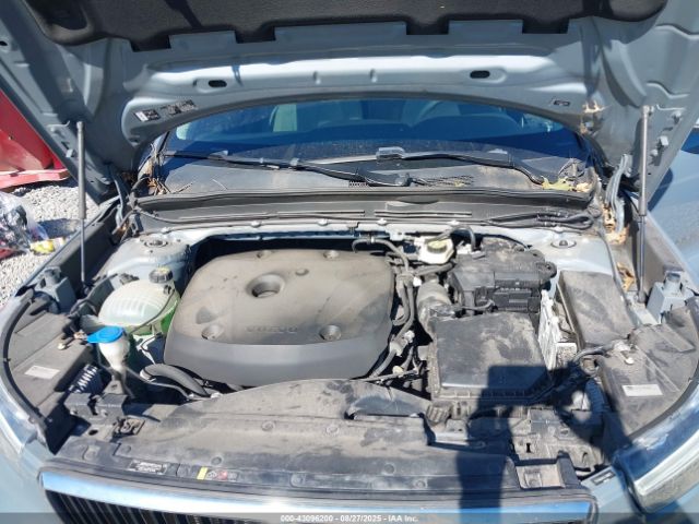 2020 VOLVO XC40 YV4162UKXL2188073 Photo 9