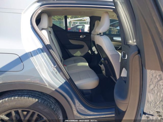 2020 VOLVO XC40 YV4162UKXL2188073 Photo 7