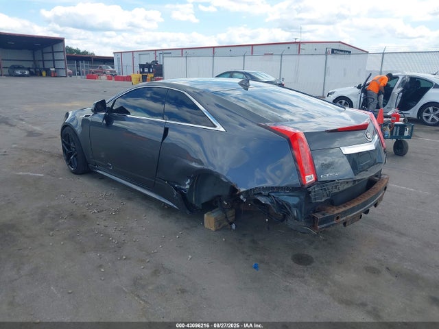 2011 CADILLAC CTS 1G6DS1ED8B0119059 Photo 2