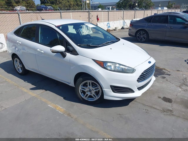 Ford Fiesta 2019 3FADP4BJ4KM110971 Image 1