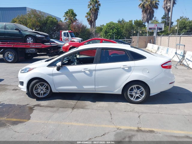 Ford Fiesta 2019 3FADP4BJ4KM110971 Image 14