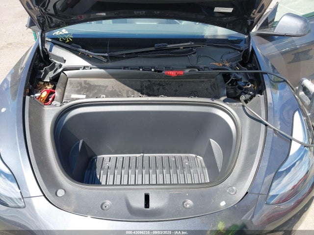 2024 TESLA MODEL Y 7SAYGDEE9RA254184 Photo 9