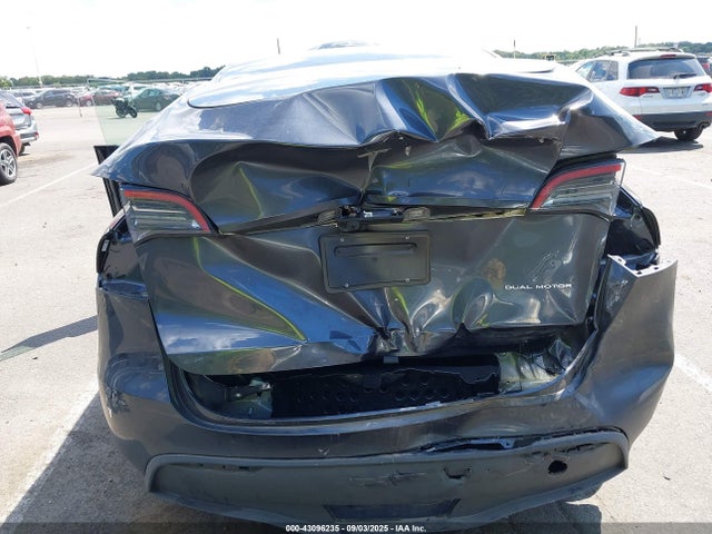 2024 TESLA MODEL Y 7SAYGDEE9RA254184 Photo 5