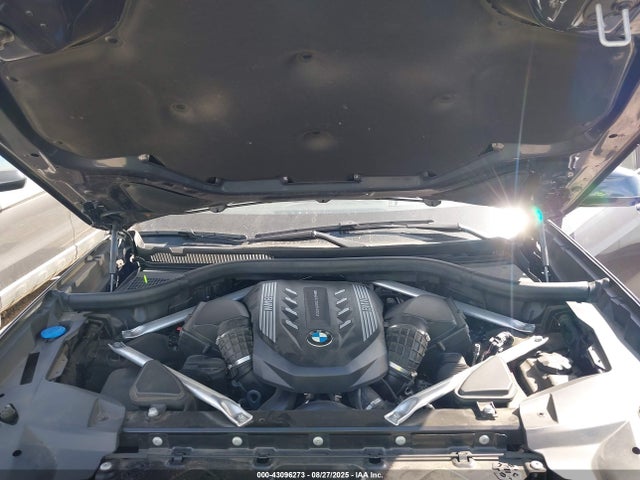 5UXCX6C07N9J47733 BMW X7