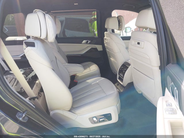 5UXCX6C07N9J47733 BMW X7