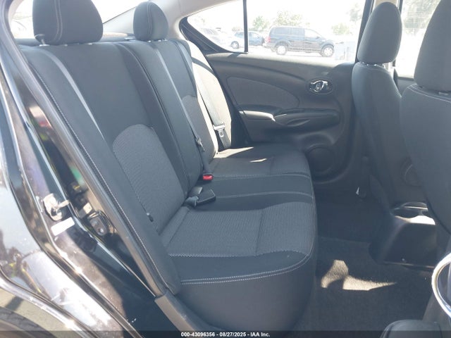 3N1CN7AP4FL883649 Nissan Versa