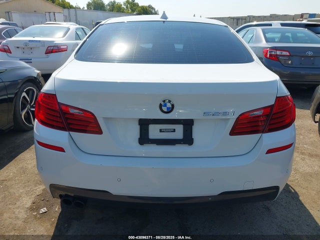 BMW 528I 2015 WBA5A5C57FD519388 Image 17