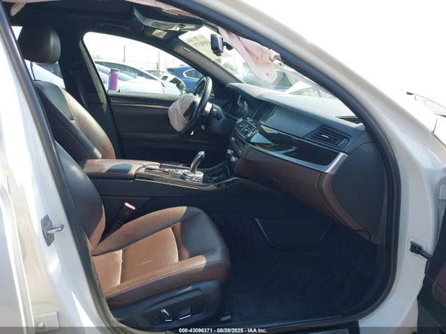 BMW 528I 2015 WBA5A5C57FD519388 Image 5