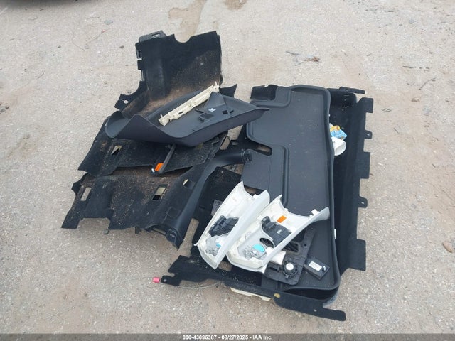5YJ3E1EA9MF098846 Tesla MODEL 3