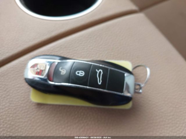 2012 PORSCHE PANAMERA WP0AA2A75CL072582 Photo 10