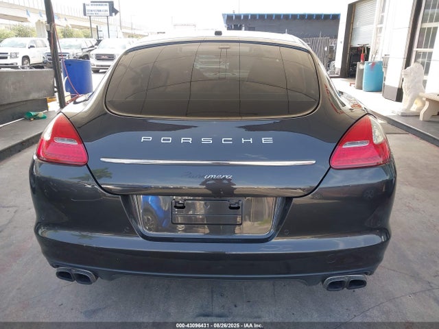 43096431 :رقم المزاد ، WP0AA2A75CL072582 vin ، 2012 Porsche Panamera 4 مزاد بيع