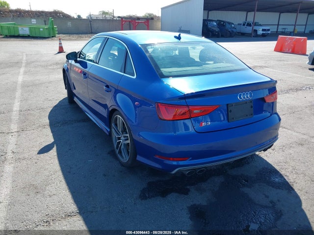 Audi S3 2015 WAUBFGFF4F1074940 Image 3