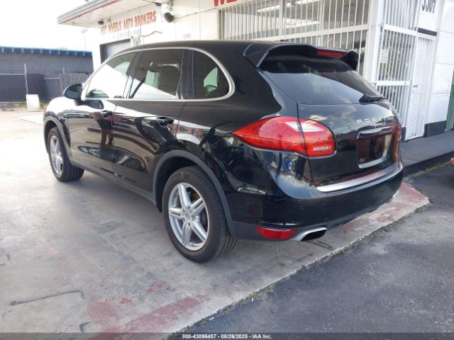 2011 PORSCHE CAYENNE HYBRID WP1AE2A20BLA92714 Photo 2