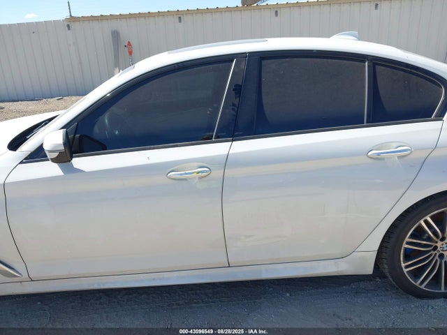WBAJA5C53JWA36110 BMW 530I