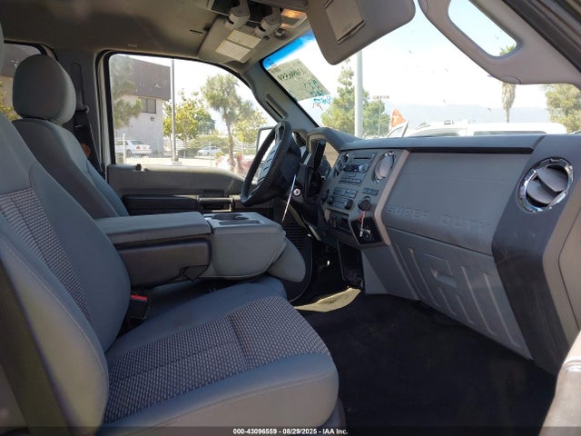 1FT8W3BT6GED14209 Ford 2016