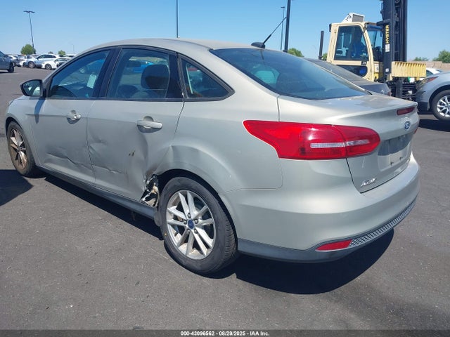 Ford Focus 2016 1FADP3F28GL276626 Image 3