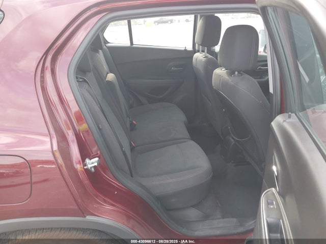 3GNCJKSB7HL169071 Chevrolet TRAX LS