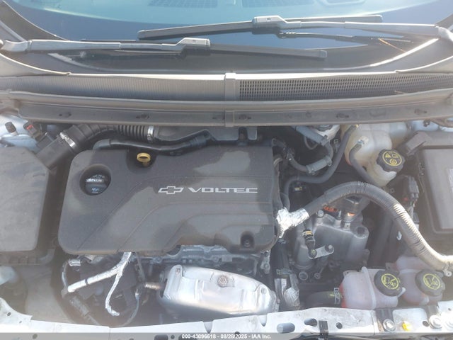 1G1RD6S58HU216490 Chevrolet l3a - di: direct injectio, vvt: variable valve timing, hybrid, gen 1