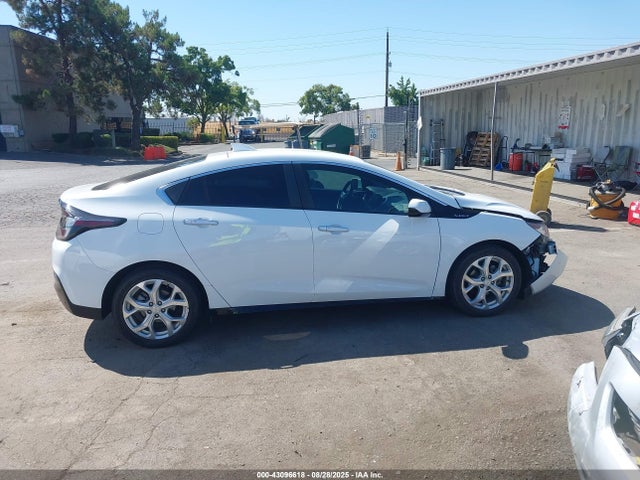 1G1RD6S58HU216490 Chevrolet l3a - di: direct injectio, vvt: variable valve timing, hybrid, gen 1