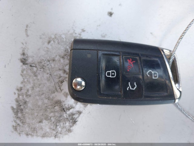 3VV2B7AX4JM217784 Volkswagen 2018